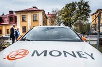Tidigare sparare i 24Money mobiliserar sig i sociala medier för att ta upp kampen om sina förlorade pengar. 