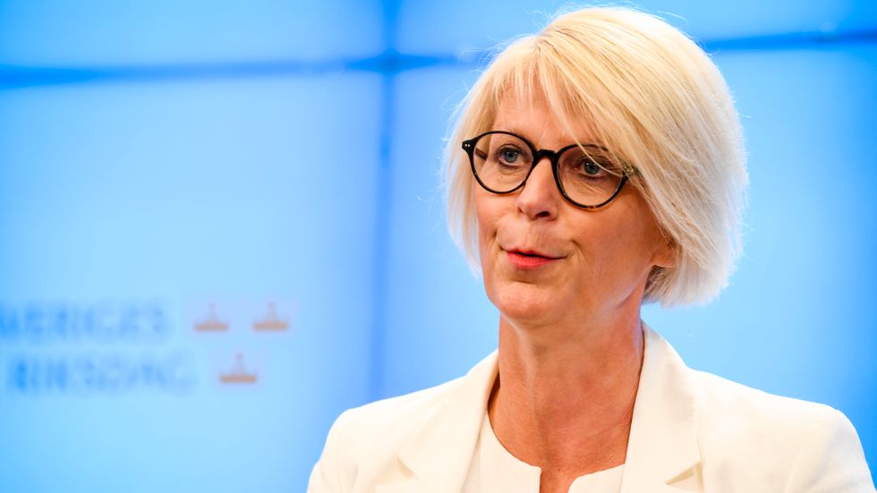 Elisabeth Svantesson kritiserar regeringen för att var passiv inför brexit.