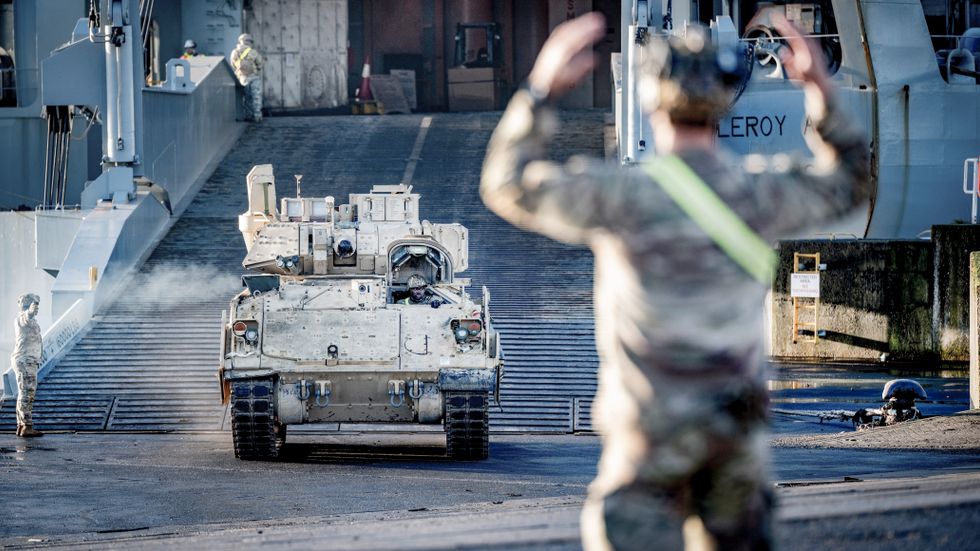 Ukraina förses med tanks, här M-1 Abrams.