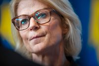 Finansminister Elisabeth Svantesson presenterar nytt jobbskatteavdrag.