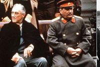 Jaltakonferensen den 12 februari 1945 med Churchill, Roosevelt och Stalin. Intill den fjärde av ”de stora”, Adolf Hitler.