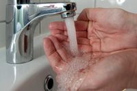 Bästa tipset för att slippa vinterkräksjuka: Tvätta händerna med tvål. Ofta.
