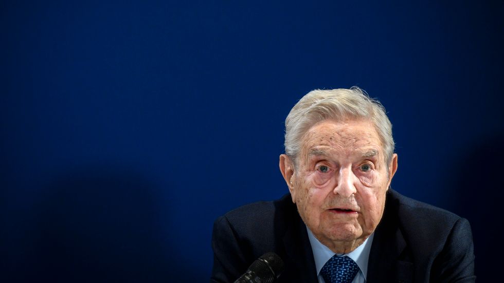 George Soros menar att världen nu befinner sig i värsta krisen sedan andra världkriget.