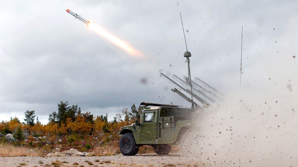 Norskt test av avancerade luftvärnsrobotar vid Vidsel i Sverige 2014.