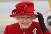 Drottningens signum – uttrycksfulla hattar. 