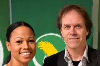 Tidigare kultur- och demokratiministern Alice Bah Kuhnke och Pär Holmgren, tidigare tv-meteorolog, ska toppa Miljöpartiets i årets Europaparlamentsval. Arkivbild.
