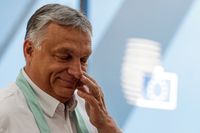 Ungerns premiärminister Viktor Orbán öppnar landets uteserveringar från och med lördagen då 3,5 miljoner invånare nu vaccinerats mot covid-19. Arkivfoto.