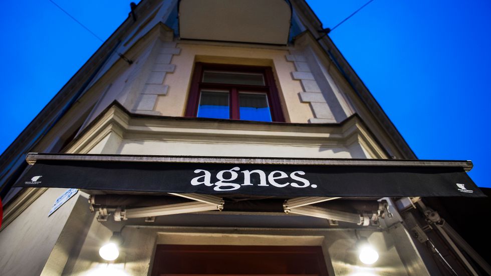 Kvarterskrogen Agnes ligger i hörnet av Norra Agnegatan på Kungsholmen.