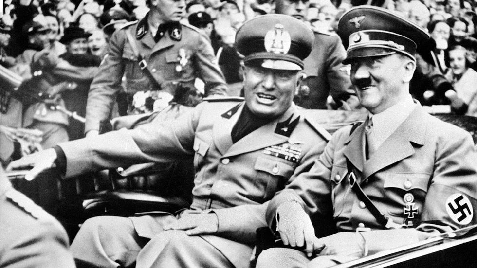 Benito Mussolini och Adolf Hitler i München 1938.