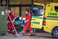 En ambulans ankommer till sjukhuset Ullevål i Oslo.