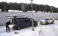 Polis på plats efter det misstänkta mordet i Södertälje den 8 januari.