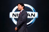 Nissans vice vd Kunio Nakaguro tvingas konstatera ett kraftigt vinstfall. Arkivbild.