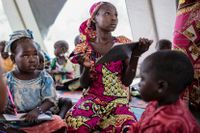 Fadimatou var åtta år när Boko Haram attackerade hennes hemby. Hon flydde med sina syskon till en annan by och fick bo hos en ny familj. Genom ett projekt som Unicef driver får hon också träffa andra barn som flytt Boko Haram och bearbeta sina upplevelser. ”Jag hade aldrig hört talas om Boko Haram innan de dödade min syster”, säger hon.