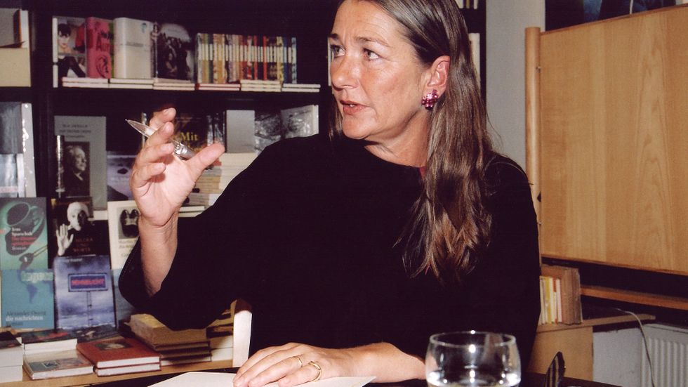 Tyska författaren Birgit Vanderbeke debuterade med kortromanen ”Musselmiddag” 1990. Häromåret översattes den till engelska och väckte internationell uppmärksamhet. Nu kommer den på svenska.