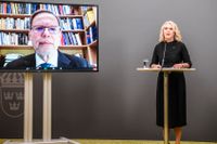 Coronakommissionens ordförande Mats Melin och socialminister Lena Hallengren (S) under en digital pressträff.