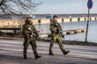 Patrullerande soldater i Slite på Gotland i januari i år. 
