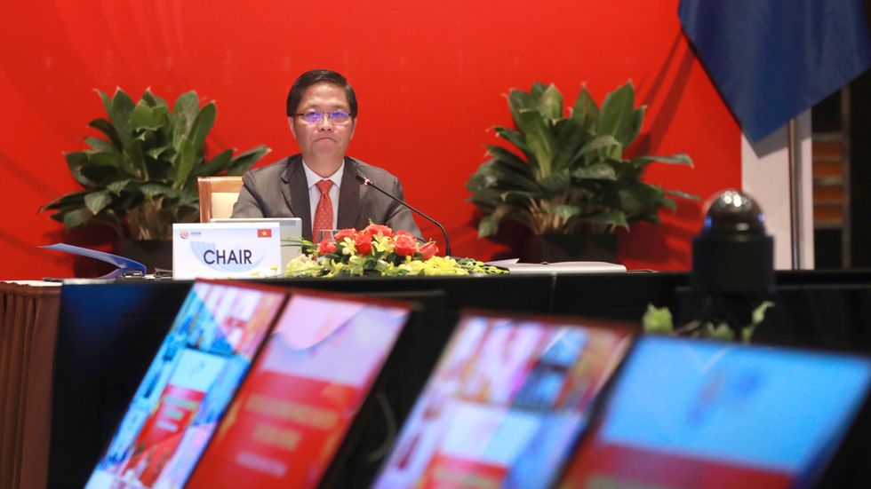 Vietnams handelsminister Trade Minister Tran Tuan Anh under ett möte med Asean-länderna i förra veckan.