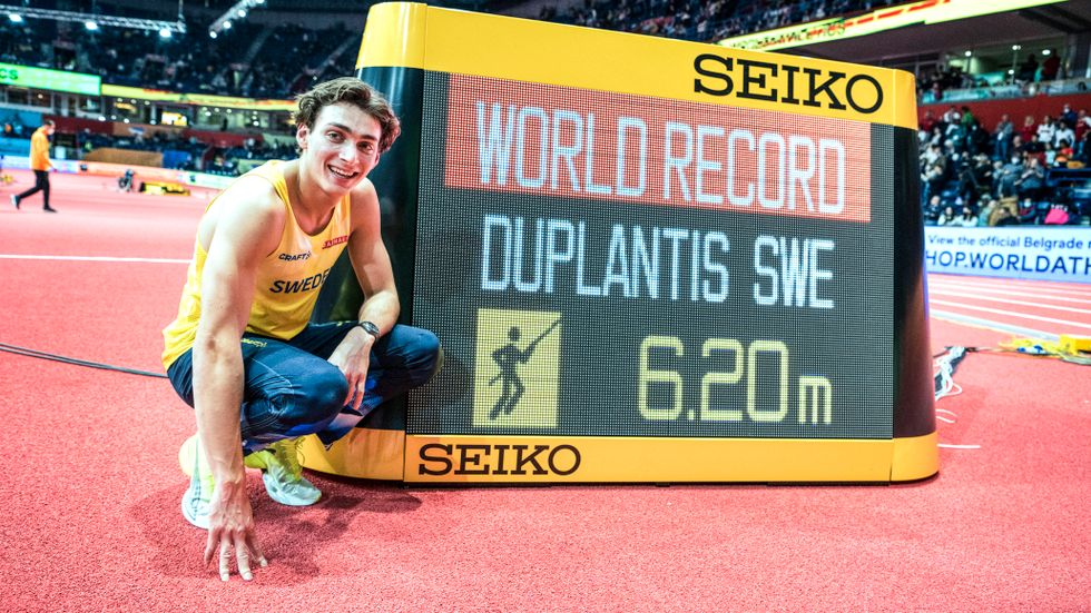 Armand Duplantis putsade sitt världsrekord på inomhus-VM i Belgrad.