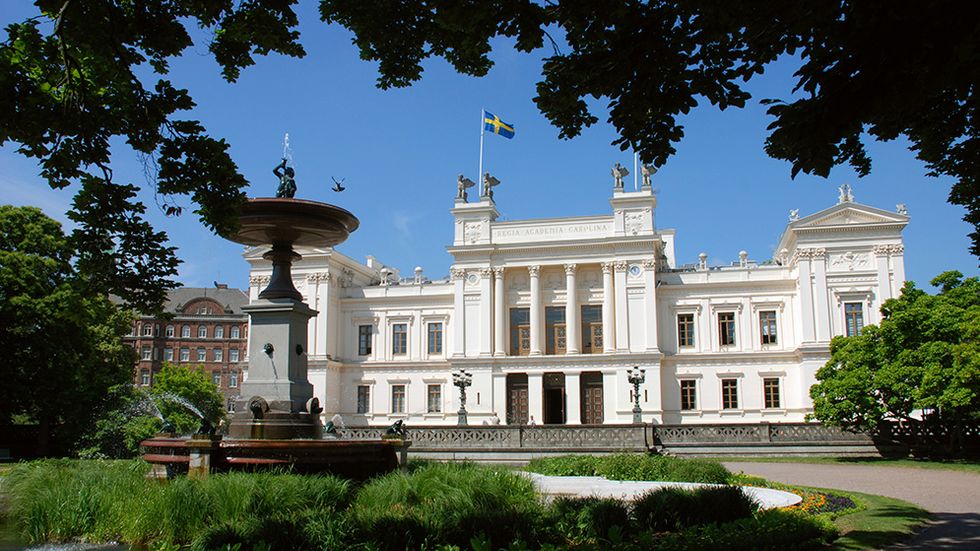 Universitetet i Lund omgivet av parken Lundagård.
