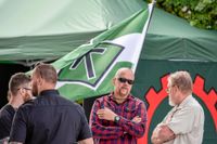 Medlemmar i Nordiska motståndsrörelsen fick tillstånd att sätta upp tält under Almedalsveckan i år – nu ser arrangörerna över villkoren för tillstånd inför nästa års vecka. 