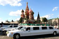Limousiner på Röda torget i Moskva.
