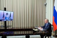 Vladimir Putin videokonfererar med Joe Biden om situationen i Ukraina,  7/12 2021.
