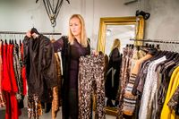 Diana Rönnögård, som är delägare i klädhyrningsbutiken Sabina and Friends, hoppas att folk kan se fördelarna med att inte äga sina egna kläder.