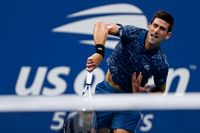 Novak Djokovic, Serbien, spelar semifinal i US Open