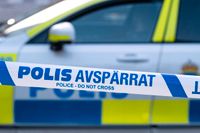 En person har påträffats död på Södermalm i Stockholm.