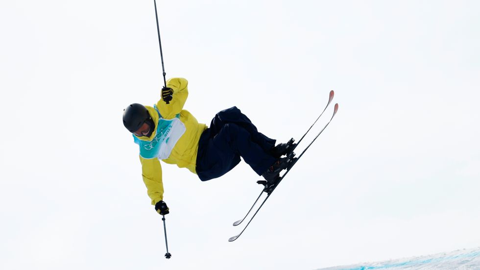 Sveriges Oliwer Magnusson i herrarnas freeski, big air kval vid vinter-OS i Peking 2022.