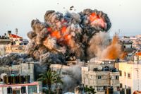 Dödstalen stiger i konflikten mellan Israel och Palestina. Under söndagen dog minst 42 människor i Gaza.