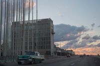 Nu väntar Kuba på om kongressen ska besluta att lyfta blockaden, för det kan inte president Obama besluta om själv.