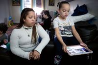 New Yorks fattiga i kläm av stängda skolor: ”Jag gråter”