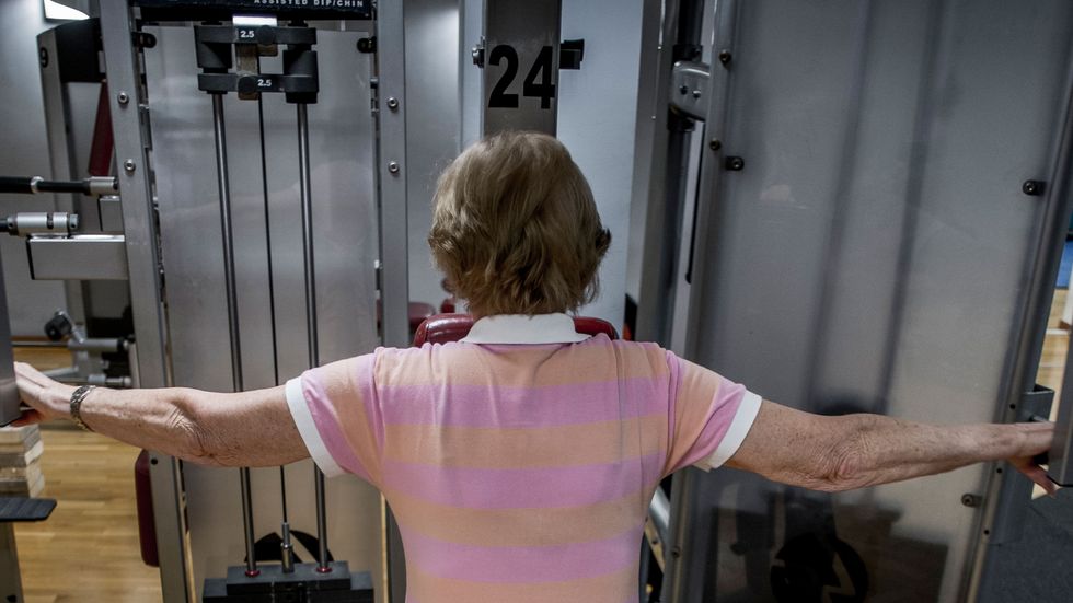 Gun Holm, 87 år, tränar på gymmet fem gånger i veckan.