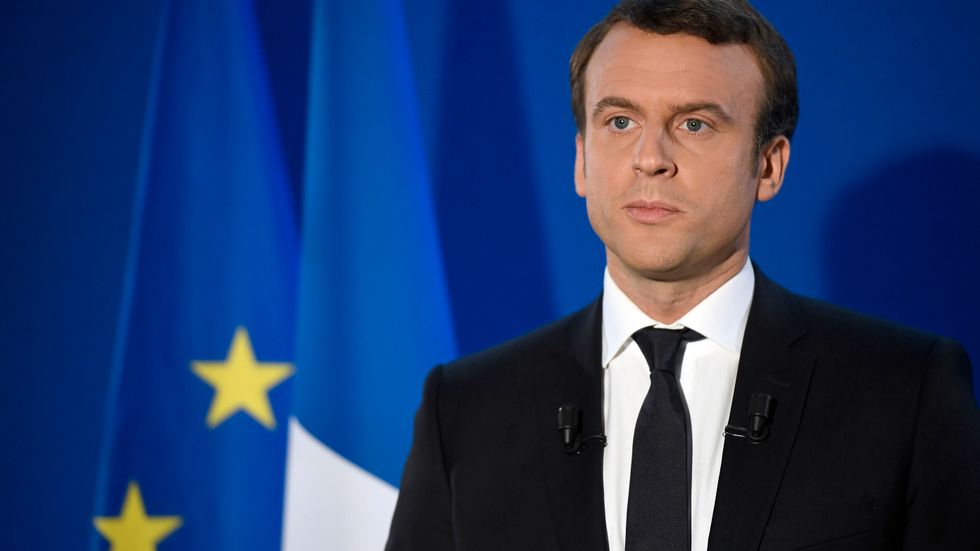 På måndag väntas fransmännen få besked om vem Emmanuel Macron väljer som Frankrikes nästa premiärminister.