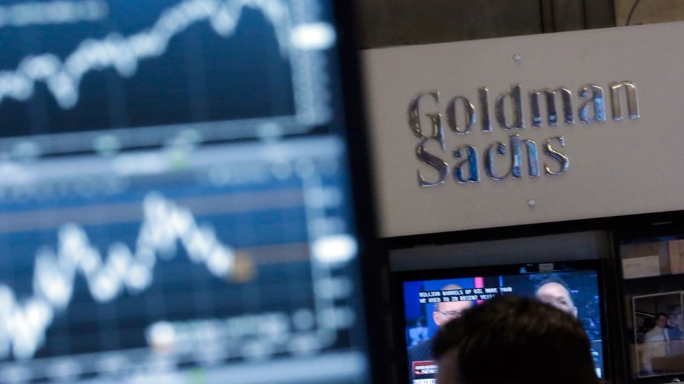Goldman Sachs strateger sänker börsprognosen med hänvisning till inflationsoro och risk för åtstramningar. Arkivbild