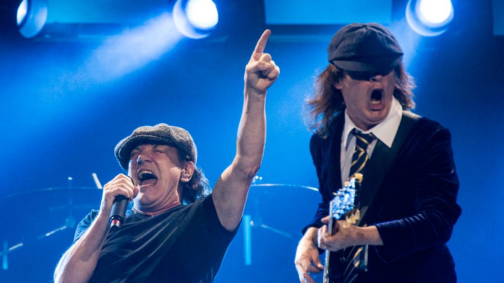 AC/DC:s Brian Johnson  och Angus Young på Friends arena.