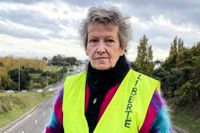 Joëlle Bages , 73, anser bland annat att hennes pension är för låg.