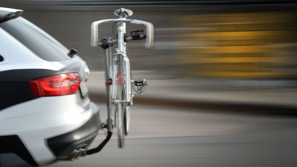 Nu är det tillåtet med en extra registreringsskylt på fordon om exempelvis en cykelhållare sitter i vägen för den ordinarie. Arkivbild.