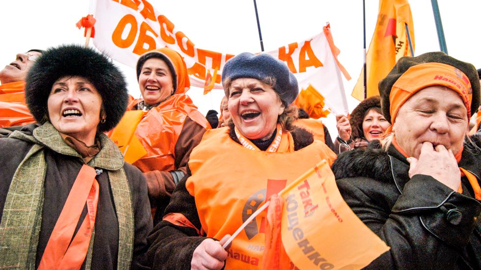 Under den orangea revolutionen 2004 demonstrerade ukrainarna sin vilja att styra sig själva.