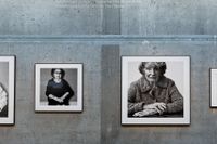 Utställningen ”Witnesses” på Kulturhuset Stadsteatern låter besökaren möta Förintelseöverlevare som bor i Sverige.