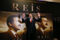  Skådespelaren Reha Beyoglu spelar den turkiske presidenten Erdoğan i filmen ”Reis”. På lördag visas spelfilmen om den turkiske presidenten på Filmhuset i Stockholm.