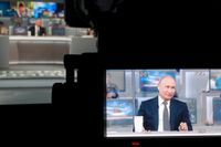 En tvivlande röst har hörts i Rysslands hårt kontrollerade propaganda-tv. Den här bilden av presidenten Vladimir Putin har tagits i ett annat sammanhang. Arkivbild.