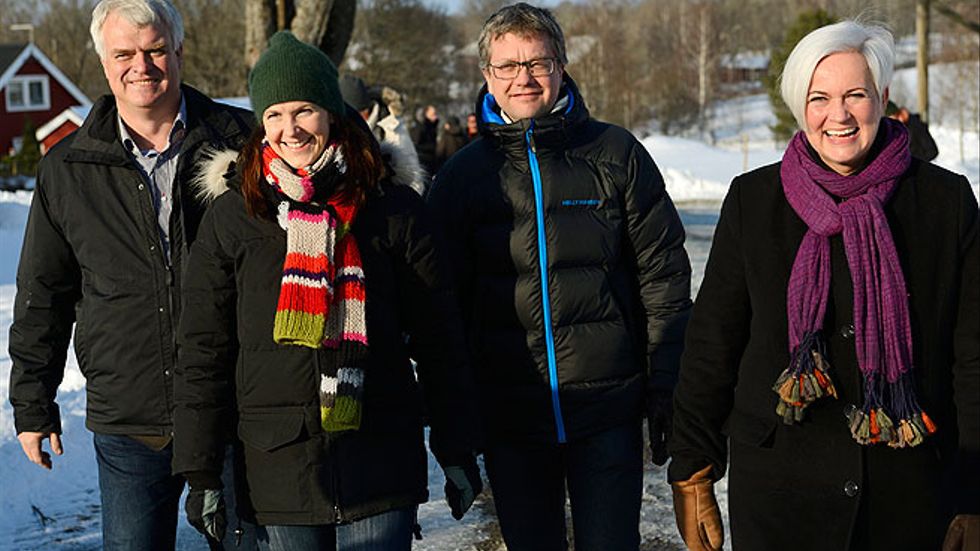 Alliansens partisekreterare vid mötet i Maramö tidigare i år. Från vänster: Michael Arthursson (C), Nina Larsson (FP), Kent Persson (M) och Acko Ankarberg Johansson (KD).