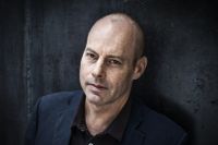 Magnus Dahlström, född 1963, är författare och dramatiker. 