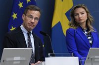 Statsminister Ulf Kristersson (M), energi- och näringsminister Ebba Busch (KD) meddelade att regeringen säger ja till två nya vindkraftsparker till havs.