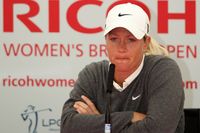Suzann Pettersen under en presskonferens inför British Open.