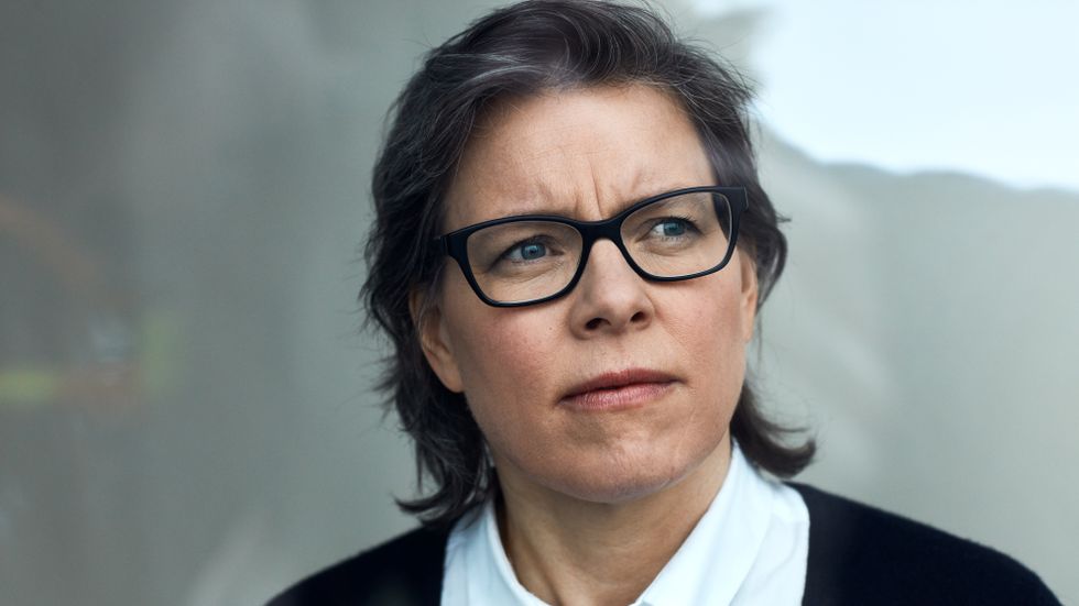 Lena Andersson (född 1970) är författare, skribent och medarbetare i SvD. Hon belönades med Augustpriset för ”Egenmäktigt förfarande” (2013).
