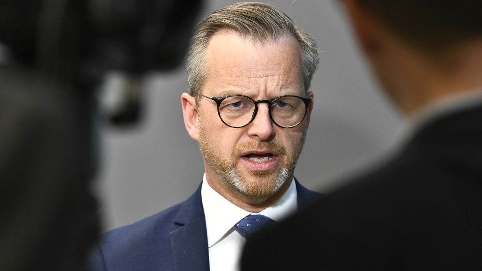 Damberg i SVT Agenda: Så ska skjutningarna stoppas | SvD