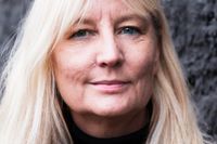 Karin Smirnoff belönas med SvD:s litteraturpris 2020. 